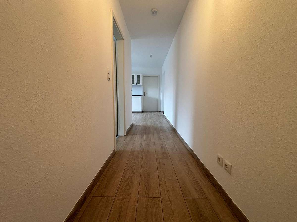 KL - Nähe Altstadtbrunnen, 3 ZKB, Einbauküche, Tageslichtbad, Balkon - Foto 2